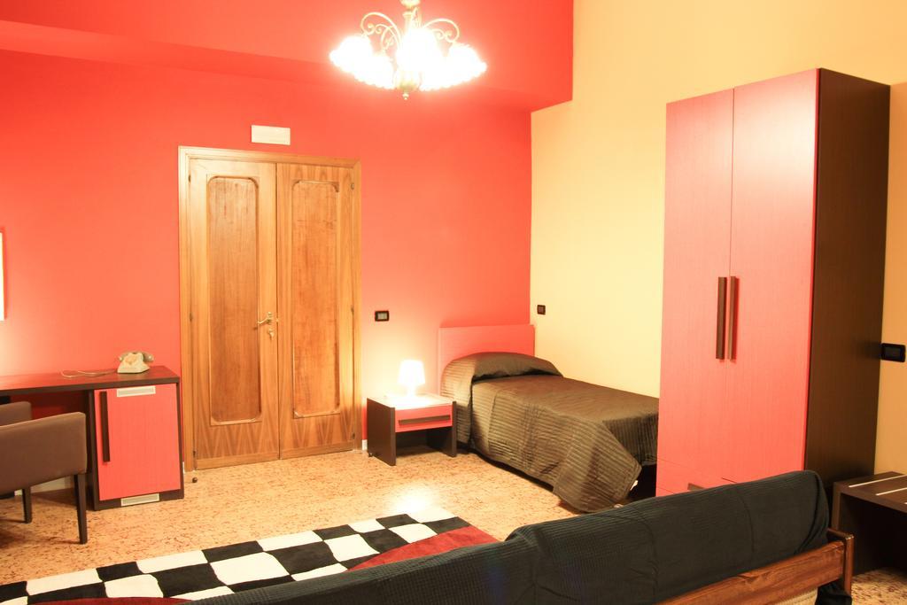 نيكولوسي B&B Fiori Di Lava الغرفة الصورة